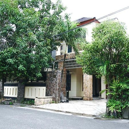 Green Surabaya Homey Екстер'єр фото