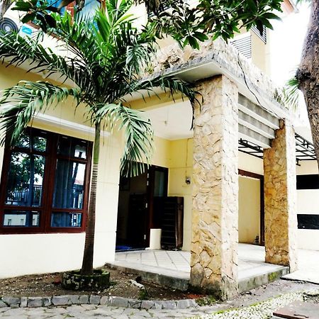 Green Surabaya Homey Екстер'єр фото