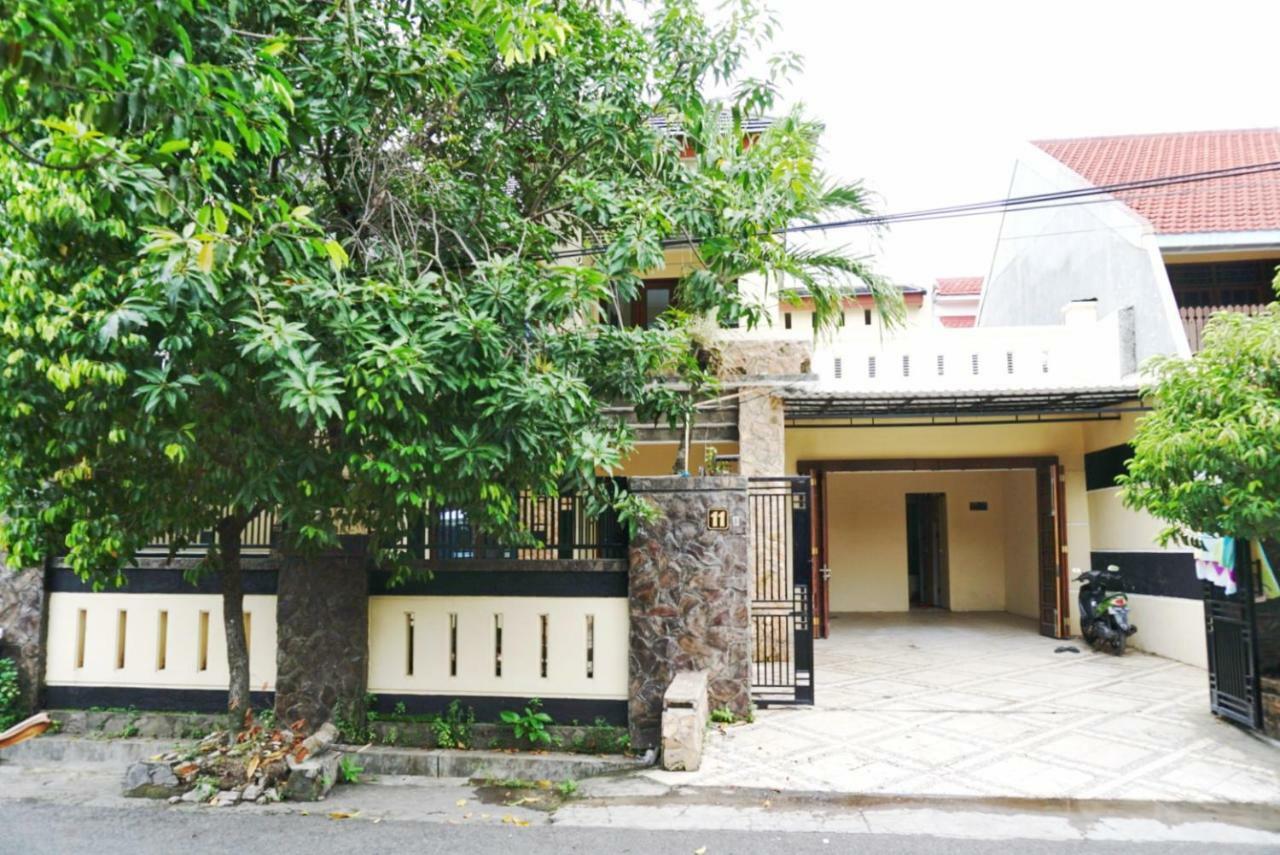 Green Surabaya Homey Екстер'єр фото