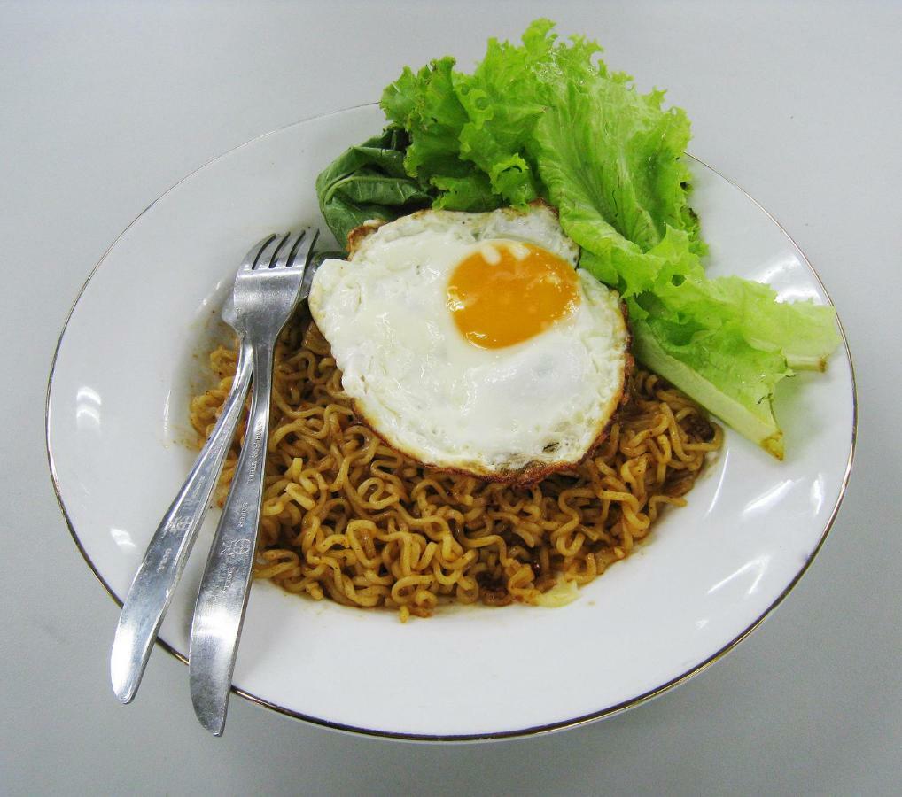 Green Surabaya Homey Екстер'єр фото